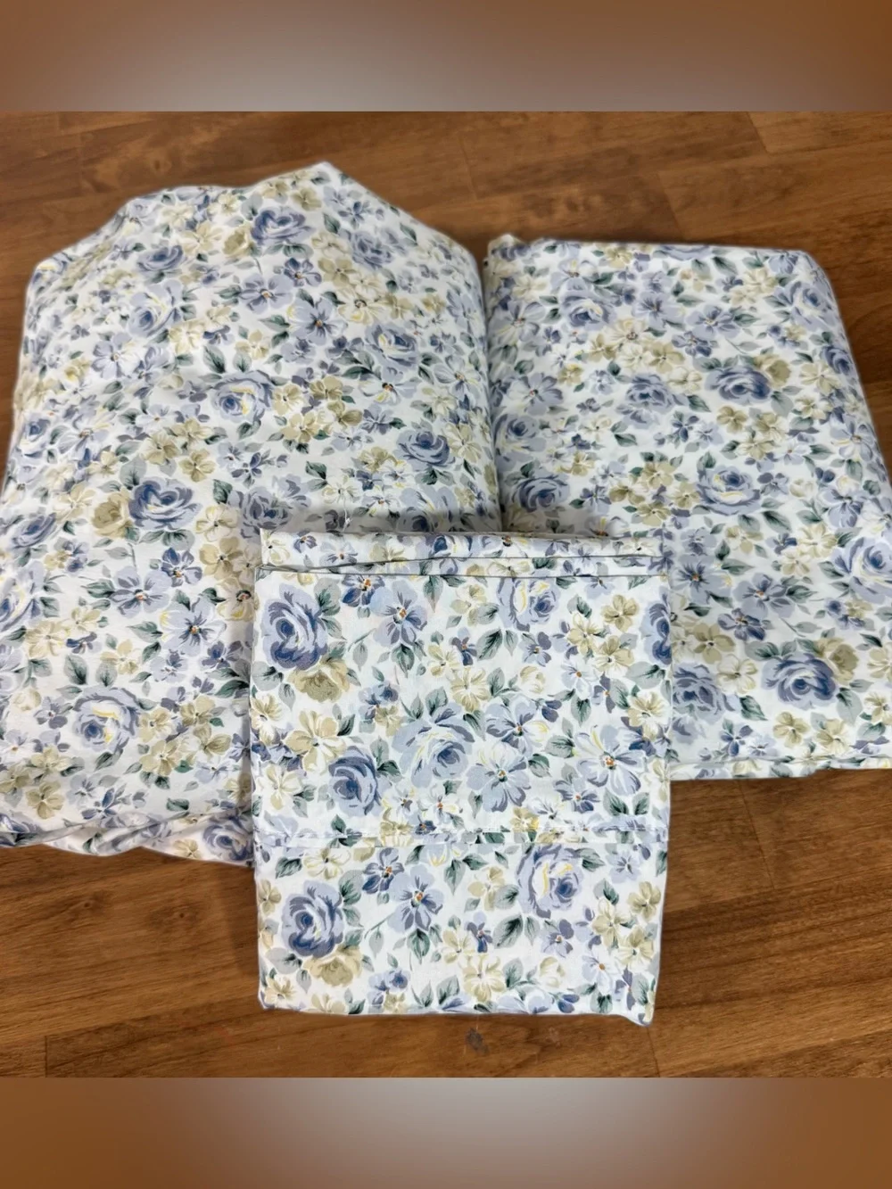 Amazon Basics Blue Floral Shabby Chic Full Size Sheet Set